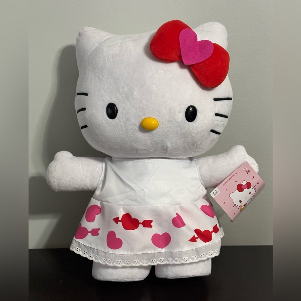 2025 Hello Kitty Valentine’s Day greeter